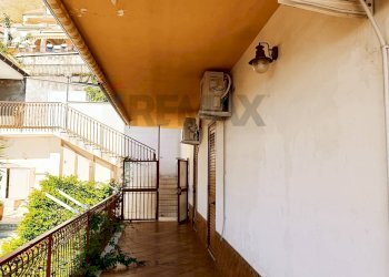 Balcone - Apartment CONTRADA SILLEMI
 
4, Letojanni - photo 25
