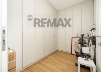 Camera / camera da letto - Three-room apartment CORSO SEMPIONE
 
81, Milano - photo 28