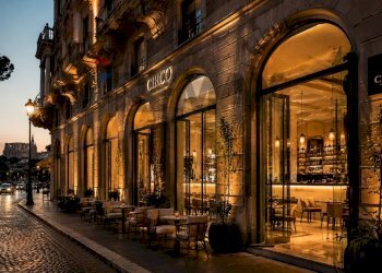 Edificio all\'aperto - Commercial Activity Via Dei Cerchi
 
1, Roma - photo 11
