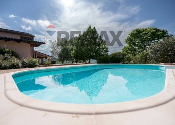 Piscina - Villa Fraz. Costa
 
125, Arcevia - foto 11