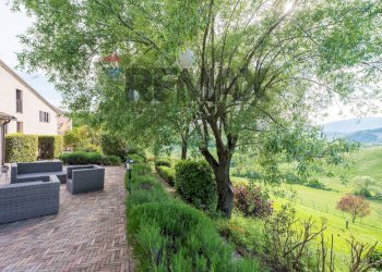 Giardino - Villa Fraz. Costa
 
125, Arcevia - foto 69