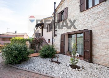Casa all\'aperto - Villa Fraz. Costa
 
125, Arcevia - foto 73