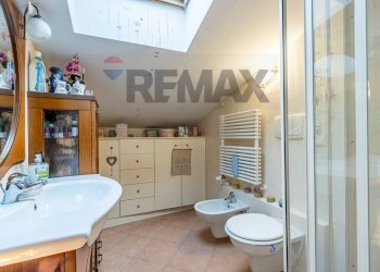 Bagno - Bilocale via riva
 
17, Missaglia - foto 22