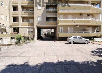 Edificio all\'aperto - Trilocale VIA GARIBALDI
 
224, Calatabiano - foto 5