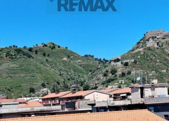 Vista delle montagne - Trilocale VIA GARIBALDI
 
224, Calatabiano - foto 21
