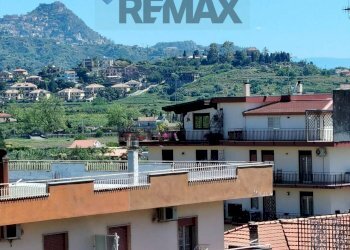 Edificio all\'aperto - Trilocale VIA GARIBALDI
 
224, Calatabiano - foto 36