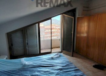 Camera / camera da letto - Trilocale VIA GARIBALDI
 
224, Calatabiano - foto 40