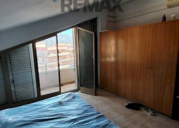 Camera / camera da letto - Trilocale VIA GARIBALDI
 
224, Calatabiano - foto 42