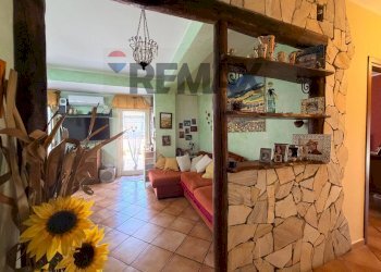 Soggiorno - Four-room apartment VIA ENRICO BERLINGUER
 
5, Gaggi - photo 8