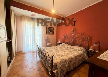 Camera / camera da letto - Four-room apartment VIA ENRICO BERLINGUER
 
5, Gaggi - photo 16
