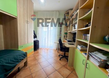 Camera / camera da letto - Four-room apartment VIA ENRICO BERLINGUER
 
5, Gaggi - photo 18