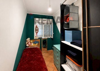 Camera / camera da letto - Four-room apartment VIA ENRICO BERLINGUER
 
5, Gaggi - photo 24