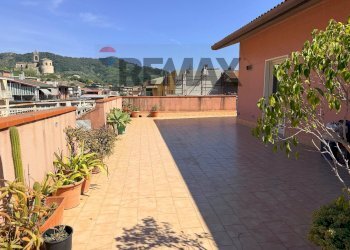 Terrazza - Four-room apartment VIA ENRICO BERLINGUER
 
5, Gaggi - photo 26