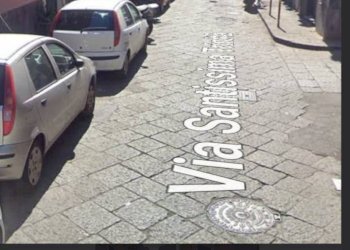 Edificio all\'aperto - Semi-detached house Via Santissima Trinita'
 
35-37, Catania - photo 15
