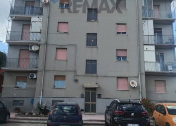 Edificio all\'aperto - Trilocale Via Ovideo
 
27, Enna - foto 1