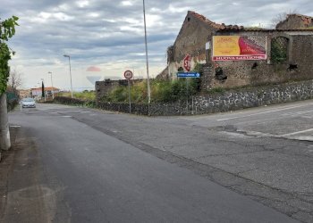 Casa all\'aperto - Building land Via Etnea
 
1, Gravina di Catania - photo 3