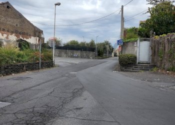 Edificio all\'aperto - Building land Via Etnea
 
1, Gravina di Catania - photo 5