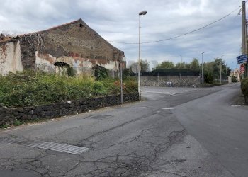 Edificio all\'aperto - Building land Via Etnea
 
1, Gravina di Catania - photo 6