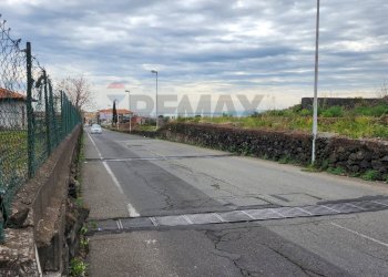 Edificio all\'aperto - Building land Via Etnea
 
1, Gravina di Catania - photo 8