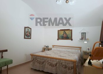 Camera / camera da letto - Bilocale Via Gentile
10, Monte Sant'Angelo - foto 32