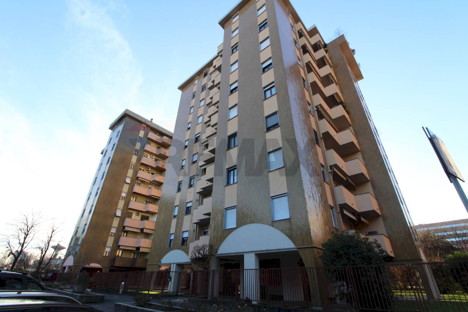 Edificio all\'aperto - Box viale isonzo
6, Sesto San Giovanni - foto 3