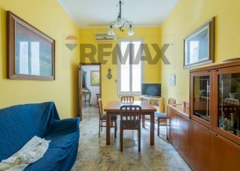 Sala da pranzo - Casa indipendente Via Principe Amedeo di Savoia
 
27, Pachino - foto 10