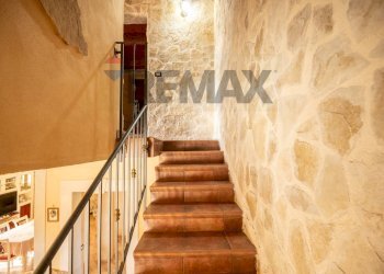Scale - Villa Viale America
 
4, Avola - photo 8