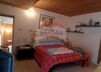 Camera / camera da letto - Independent house via Niccolò Macchiavelli
 
34, Buccheri - photo 16