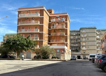 Edificio all\'aperto - Appartamento Via Michele Bonanno
 
49, Siracusa - foto 1