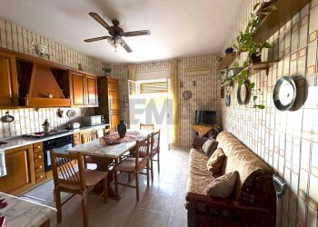 Sala da pranzo - Appartamento Via Michele Bonanno
 
49, Siracusa - foto 9