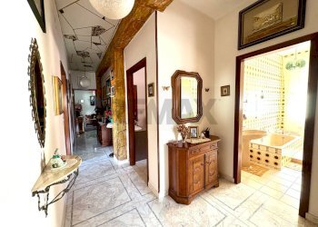 Hall / corridoio - Appartamento Via Michele Bonanno
 
49, Siracusa - foto 22