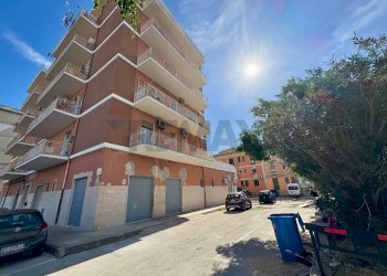 Edificio all\'aperto - Appartamento Via Michele Bonanno
 
49, Siracusa - foto 28