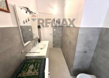 Bagno - Two-room apartment Via Maria Solari
 
5, Savona - photo 10