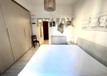 Camera / camera da letto - Two-room apartment Via Maria Solari
 
5, Savona - photo 15