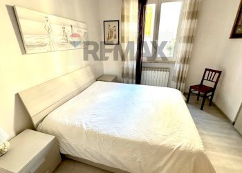 Camera / camera da letto - Two-room apartment Via Maria Solari
 
5, Savona - photo 18