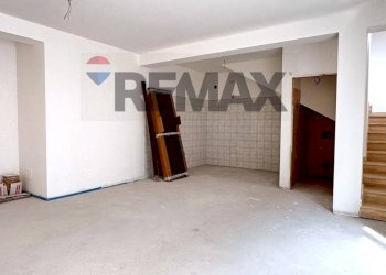 Soggiorno angolo cottura - Semi-detached house via Alfieri, L'Aquila - photo 4