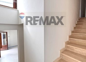 Scale - Semi-detached house via Alfieri, L'Aquila - photo 6