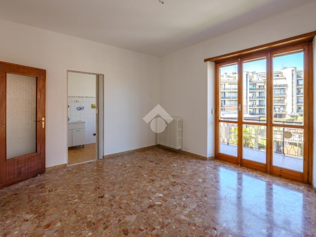 Three-room apartment Via Generale Perotti, Chieri - photo 2