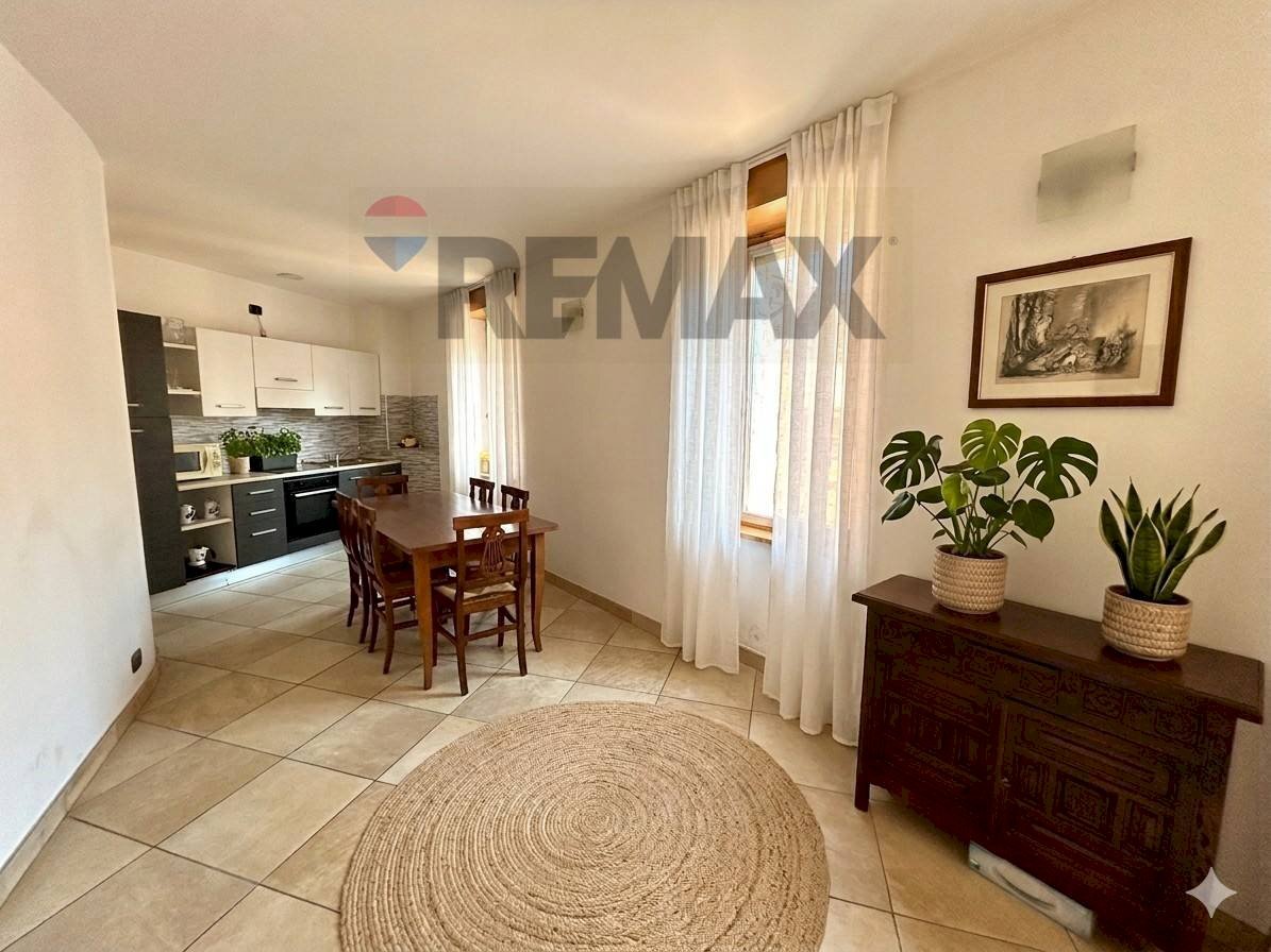Sala da pranzo - Trilocale Angolo Terme - foto 2