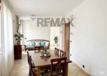 Sala da pranzo - Trilocale Angolo Terme - foto 1