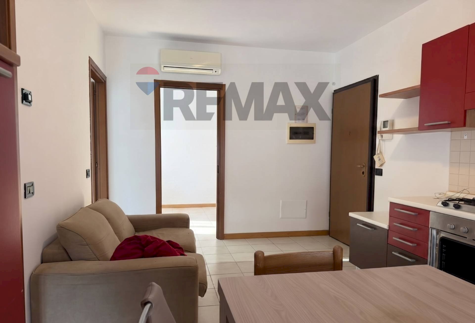 Sala da pranzo - Trilocale Strada di Saviabona
 
16, Vicenza - foto 3