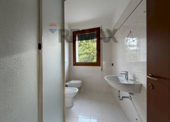 Bagno - Trilocale Strada di Saviabona
 
16, Vicenza - foto 14