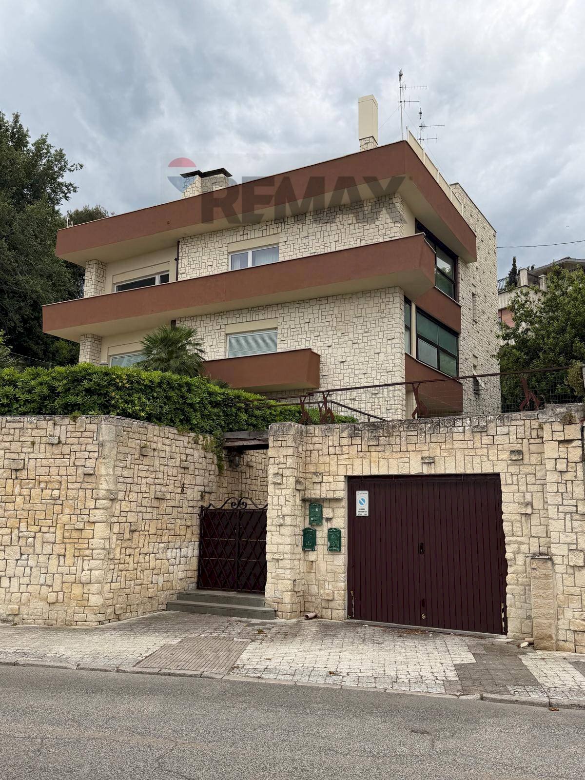 Edificio all\'aperto - Trilocale Ancona - foto 1