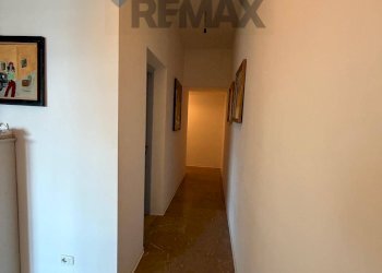 Hall / corridoio - Trilocale Ancona - foto 12