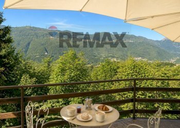 Vista delle montagne - Casa semi indipendente via cà previtali
 
3, Sant'Omobono Terme - foto 1