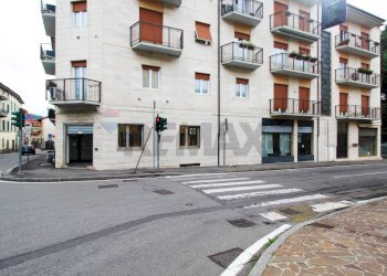 Edificio all\'aperto - Locale Commerciale via rampinelli
1, Ponte San Pietro - foto 3