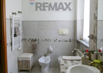 Bagno - Trilocale via pertini
 
20, Casorate Primo - foto 34