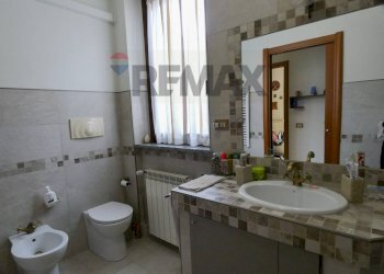 Bagno - Trilocale via pertini
 
20, Casorate Primo - foto 35