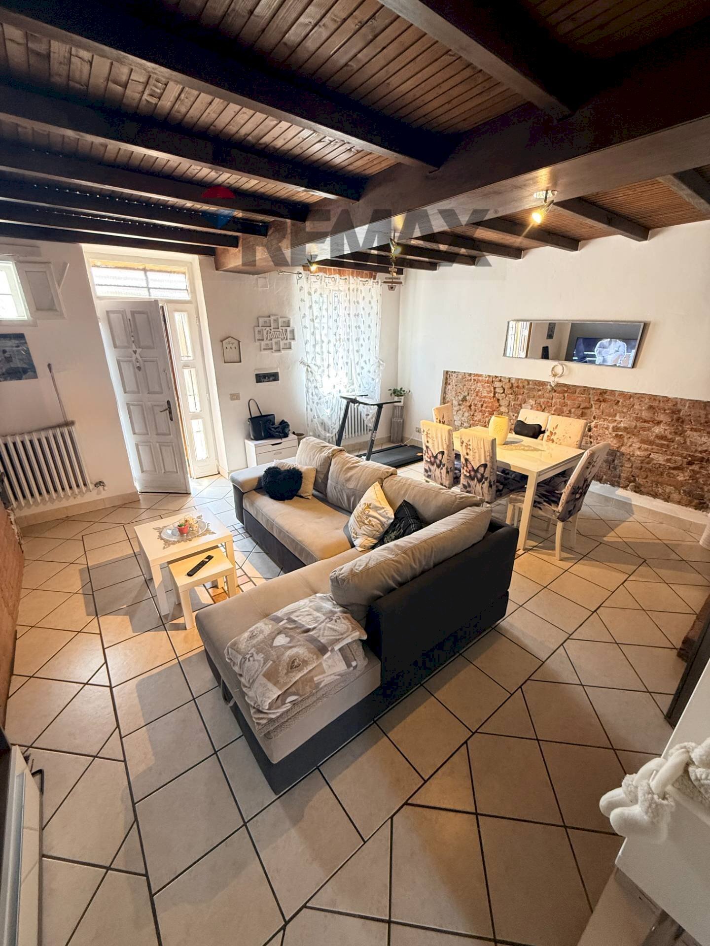 Sala da pranzo - Semi-detached house via Pier delle Vigne
4, Linarolo - photo 2