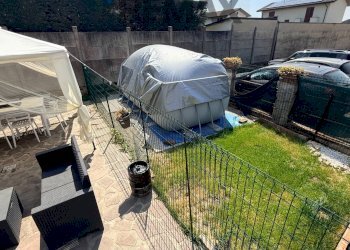 Edificio all\'aperto - Semi-detached house via Pier delle Vigne
 
4, Linarolo - photo 23
